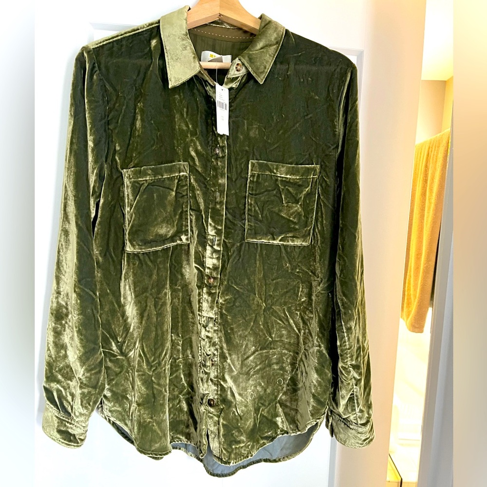 Anthropologie Olive Green Relaxed Velvet Shirt. Size 10. NWT